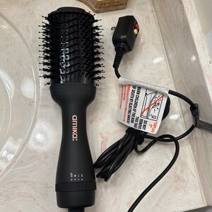 Amika Matte Black Hair Styling Brush